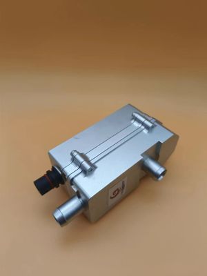 Electric Car Engine Heaters AC230V-250V 50Hz PTC Heating Small Size