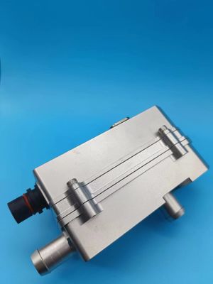 Small Size 2KW Electric Coolant Heater For Car / Truck Silvery Color